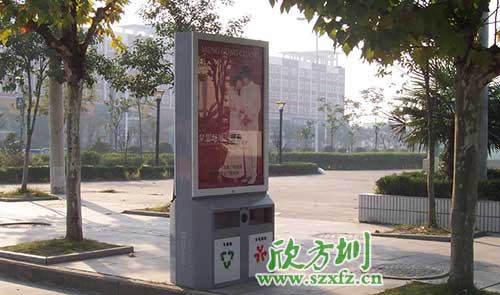   廣告垃圾箱驚艷亮相廣東汕頭街道。